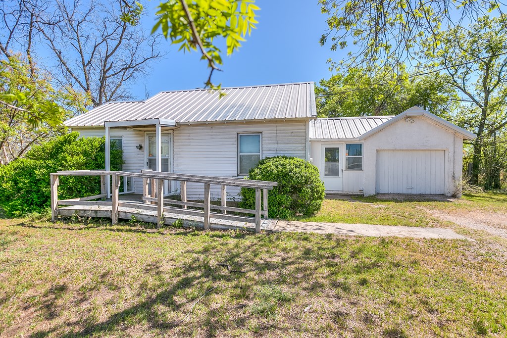 311 40th St, San Angelo, Texas image 2