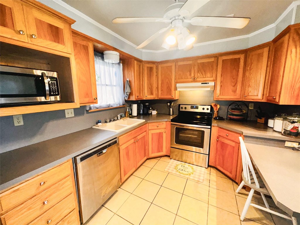 507 Hamilton Ave, Ballinger, Texas image 8