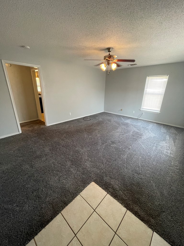 1209 S Bell St, San Angelo, Texas image 2