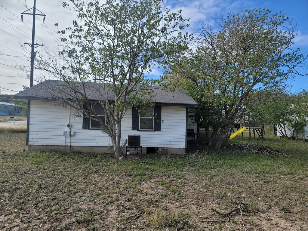 408 W Oak Ave, Sonora, Texas image 6