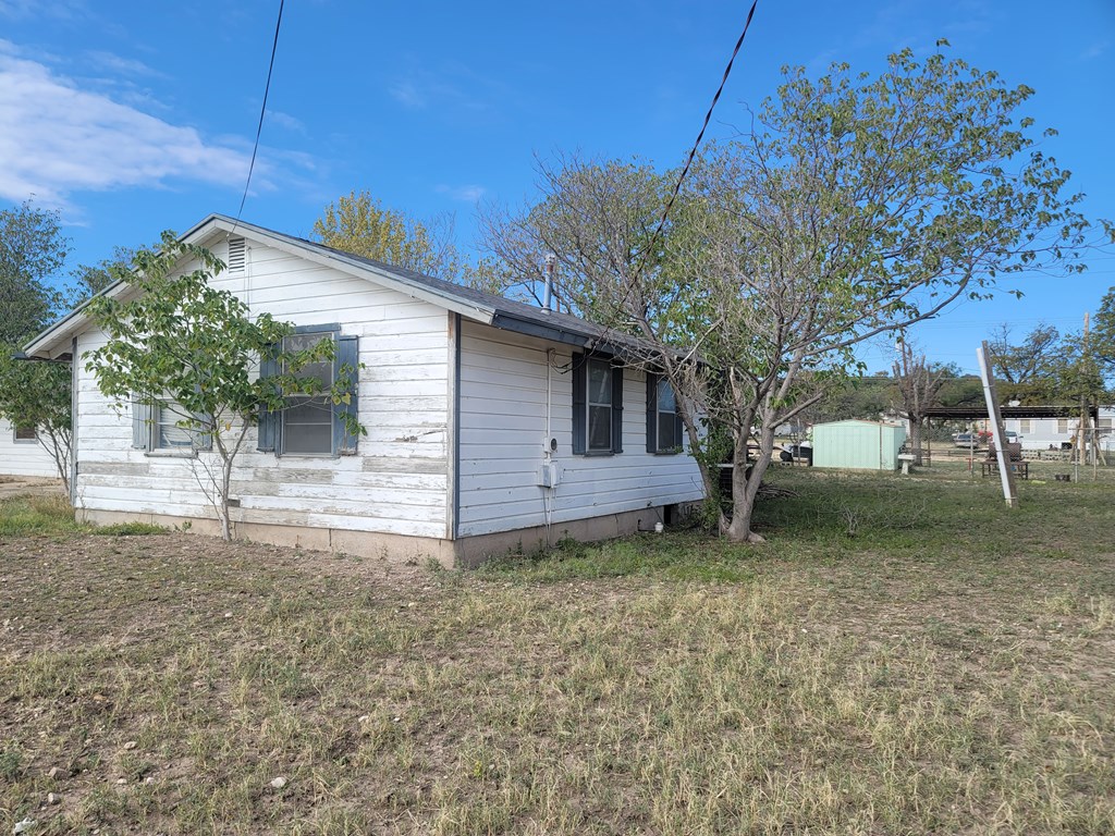 408 W Oak Ave, Sonora, Texas image 4