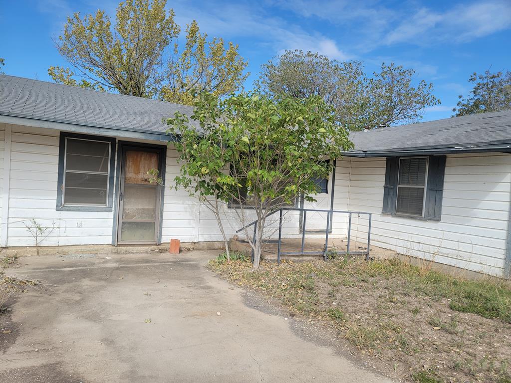 408 W Oak Ave, Sonora, Texas image 1