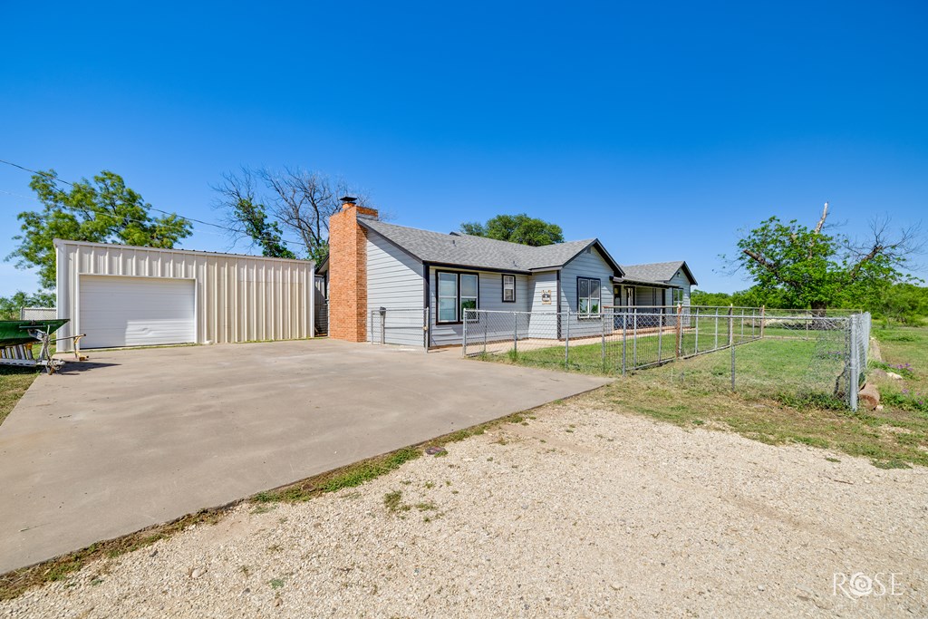 9906 Fuchs Rd, Miles, Texas image 9