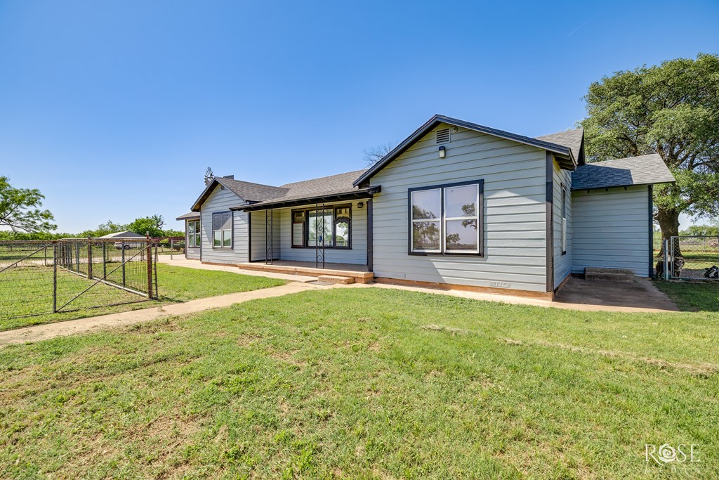 9906 Fuchs Rd, Miles, Texas image 10