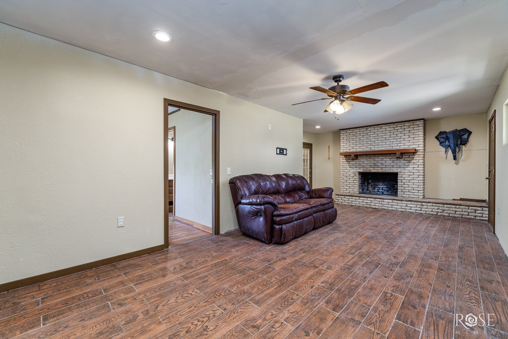 9906 Fuchs Rd, Miles, Texas image 15