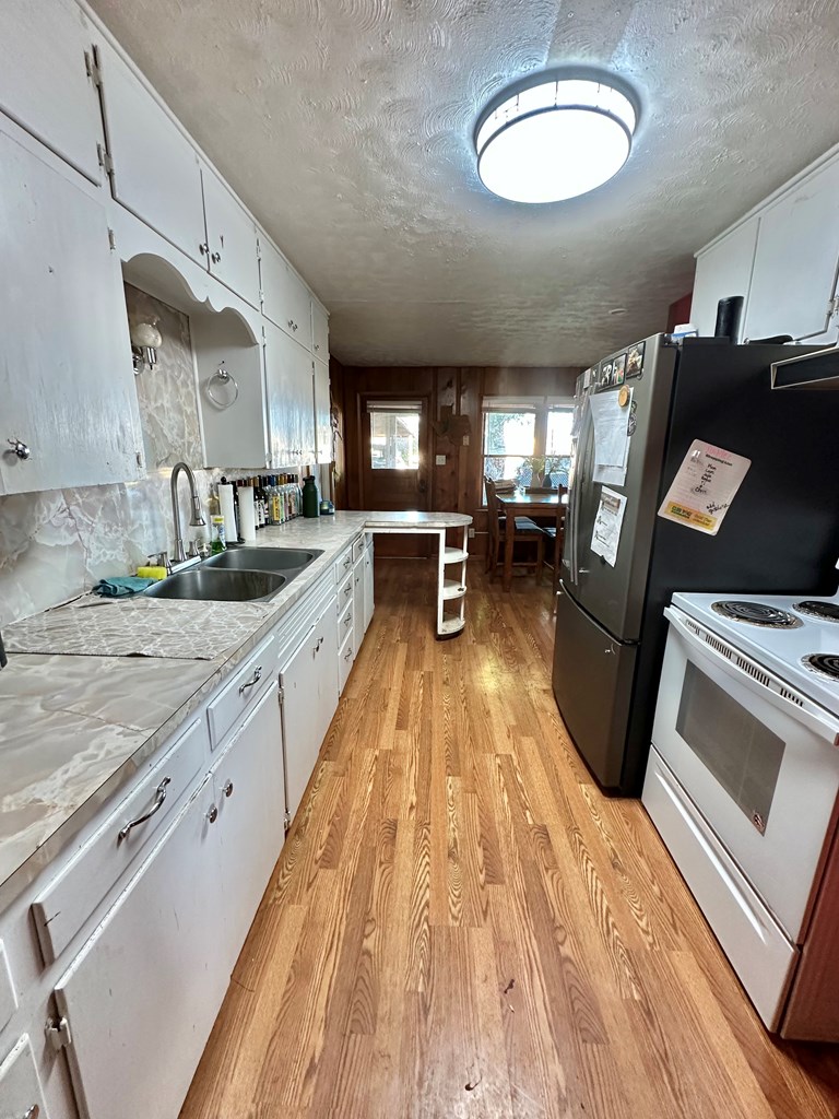 1501 Bishop St, Robert Lee, Texas image 4