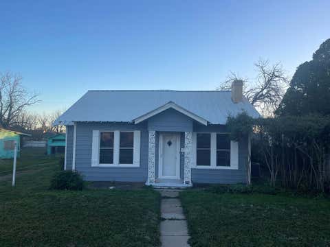 Homes For Sale - 707 N 9th Street<br/> Ballinger, TX 76821