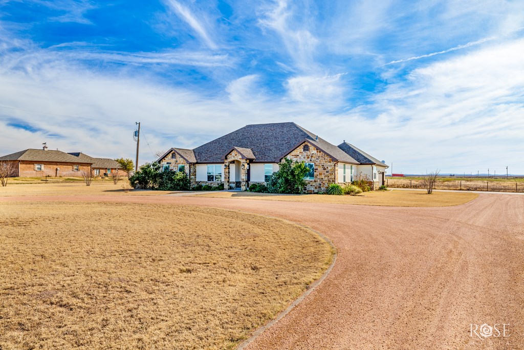 705 Ratliff Rd, Wall, Texas image 3