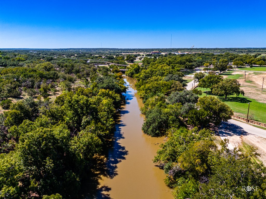 1124 W 6th St, Brady, Texas image 47