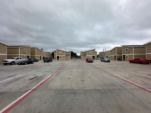 Multifamily For Sale - 46 E Washington Street<br/> San Angelo, TX 76903