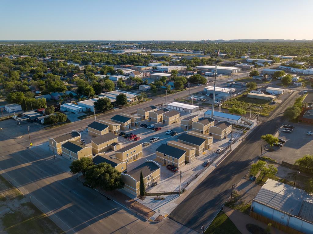 San Angelo, Texas 76903, United States, 56 Bedrooms Bedrooms, ,Residential,Active,58598