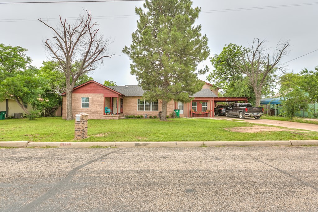1817 North St, San Angelo, Texas image 2
