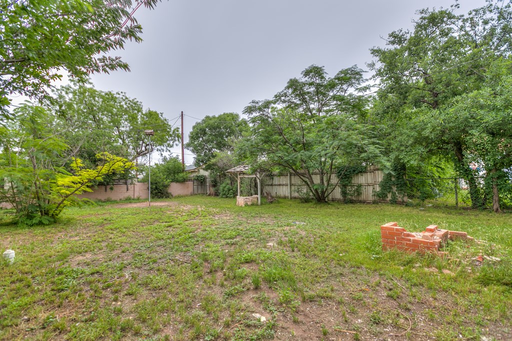 1817 North St, San Angelo, Texas image 21