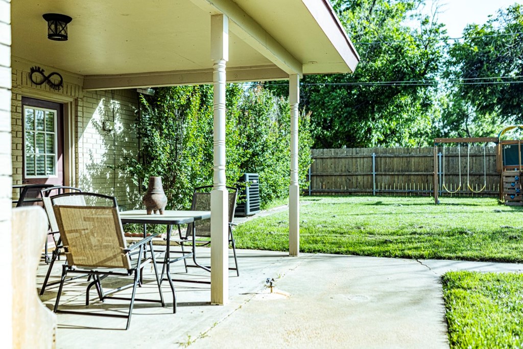 104 Largent Ave, Ballinger, Texas image 30