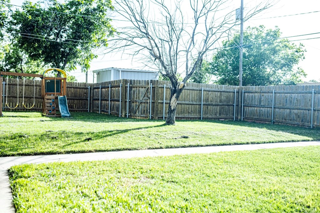 104 Largent Ave, Ballinger, Texas image 33