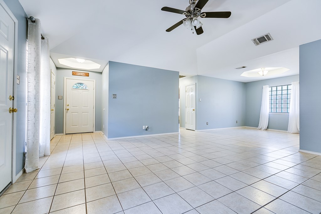 5210 Oak Grove Blvd, San Angelo, Texas image 4