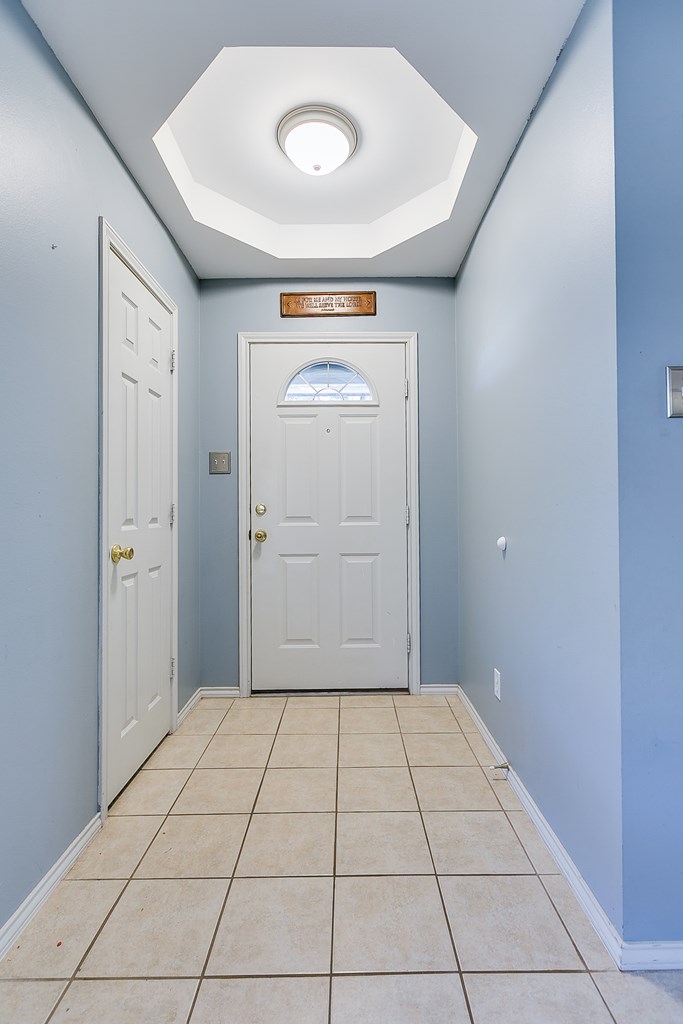 5210 Oak Grove Blvd, San Angelo, Texas image 3