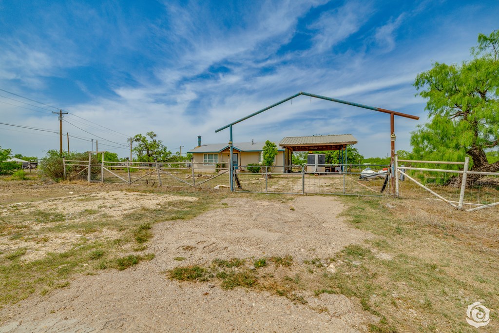 1090 Apache Trail, San Angelo, Texas image 5