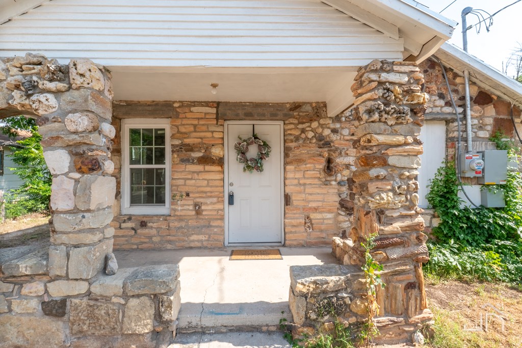 1317 18th St, San Angelo, Texas image 2