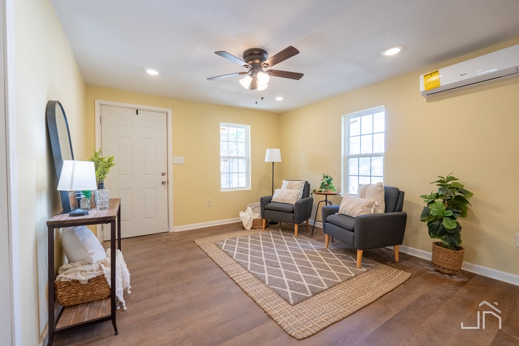 1317 18th St, San Angelo, Texas image 4
