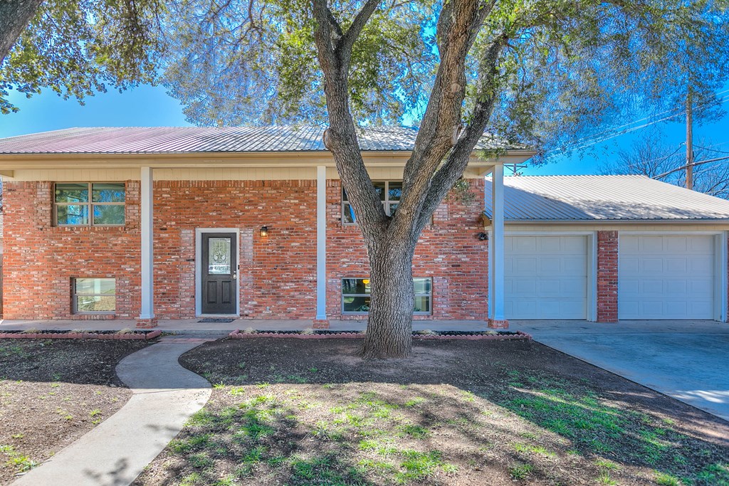 2113 Sul Ross St, San Angelo, Texas image 2