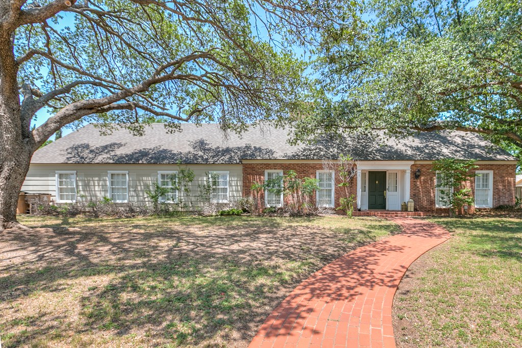 2622 Oxford Ave, San Angelo, Texas image 3