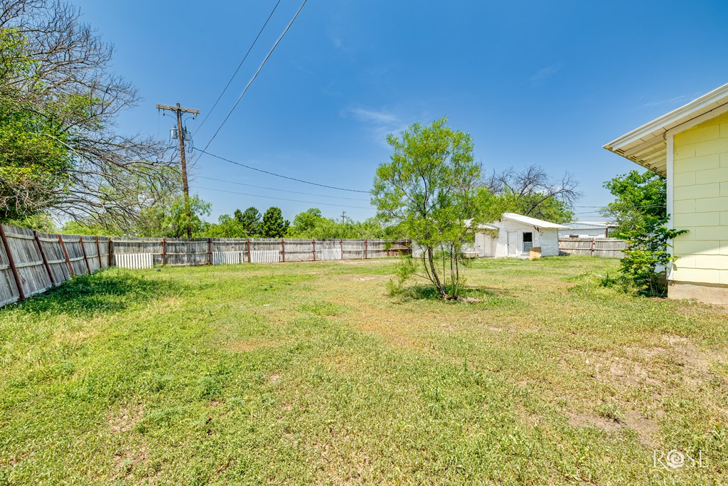 804 S Concho Ave, Sonora, Texas image 25
