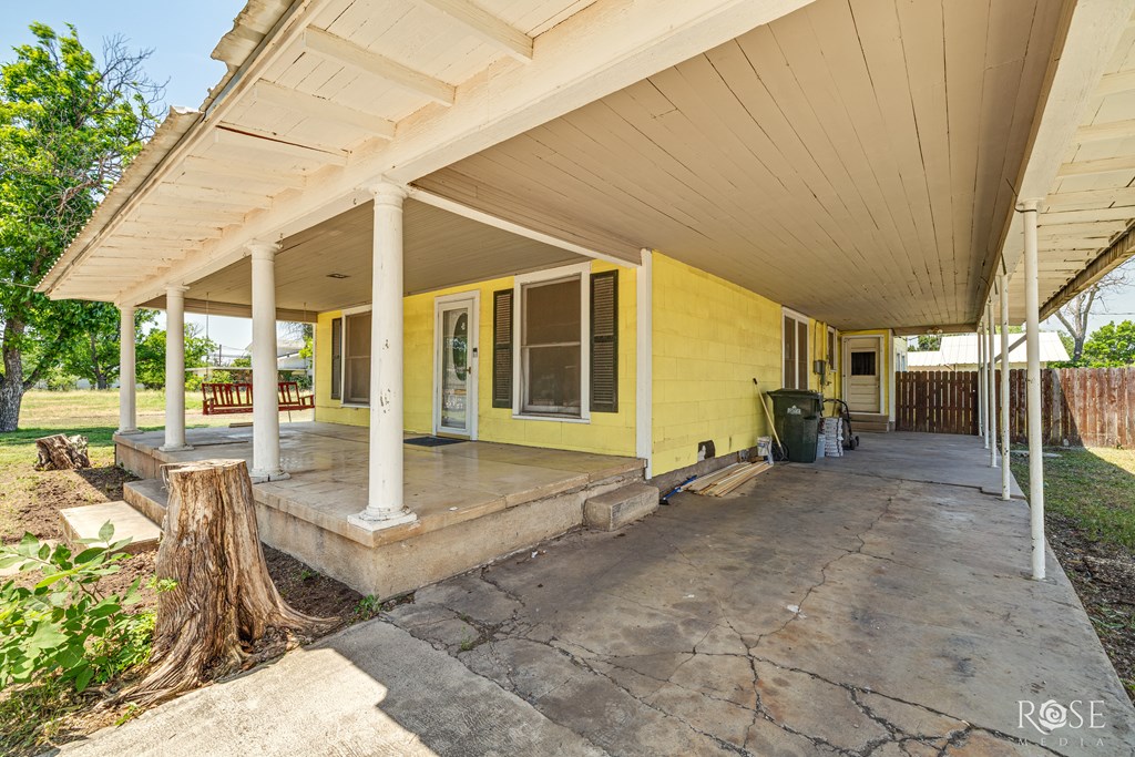 804 S Concho Ave, Sonora, Texas image 5