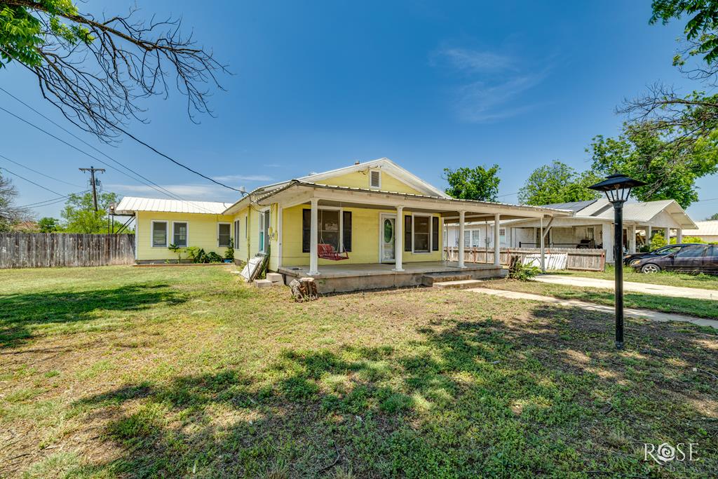 804 S Concho Ave, Sonora, Texas image 1