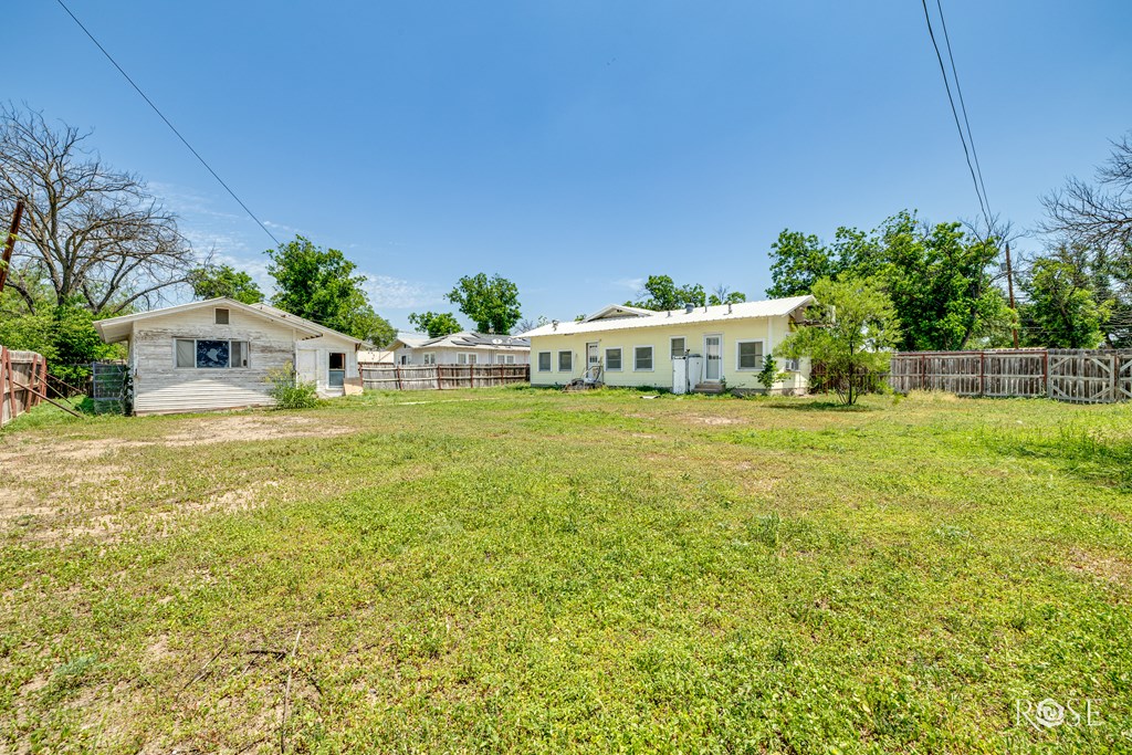 804 S Concho Ave, Sonora, Texas image 24