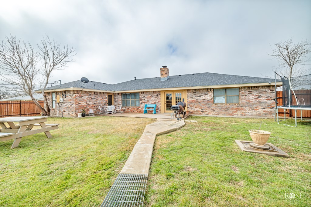 714 Lee Ave, Eldorado, Texas image 13