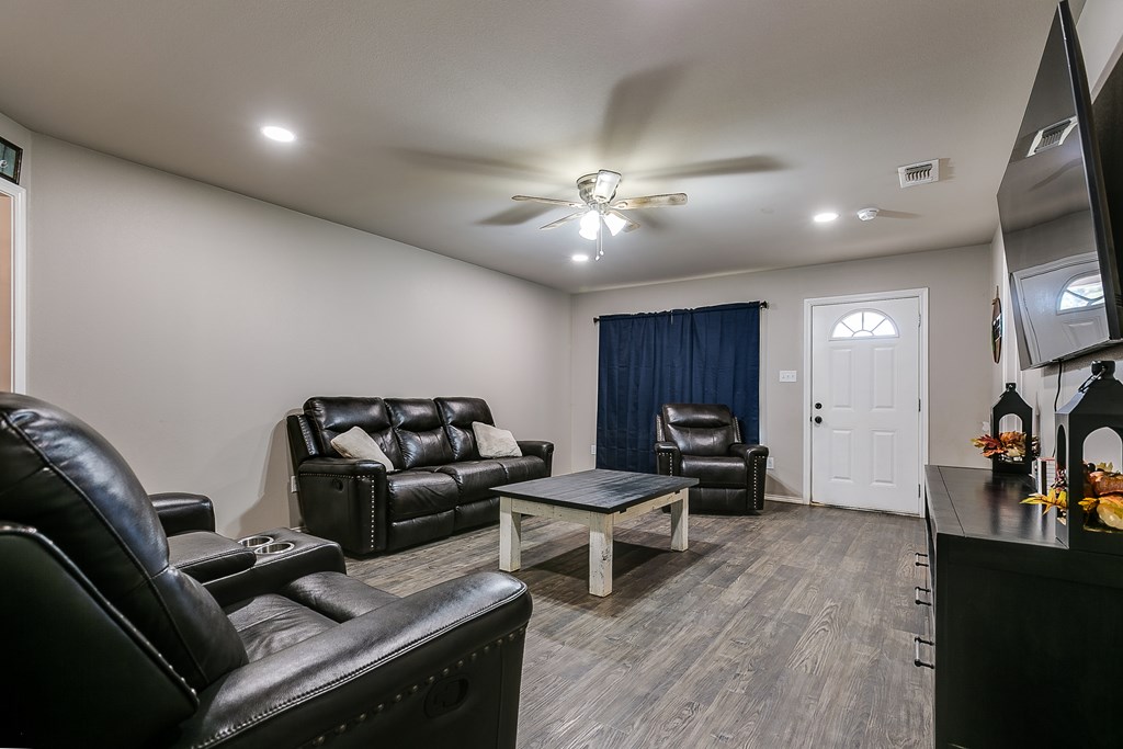 401 E 47th St, San Angelo, Texas image 7