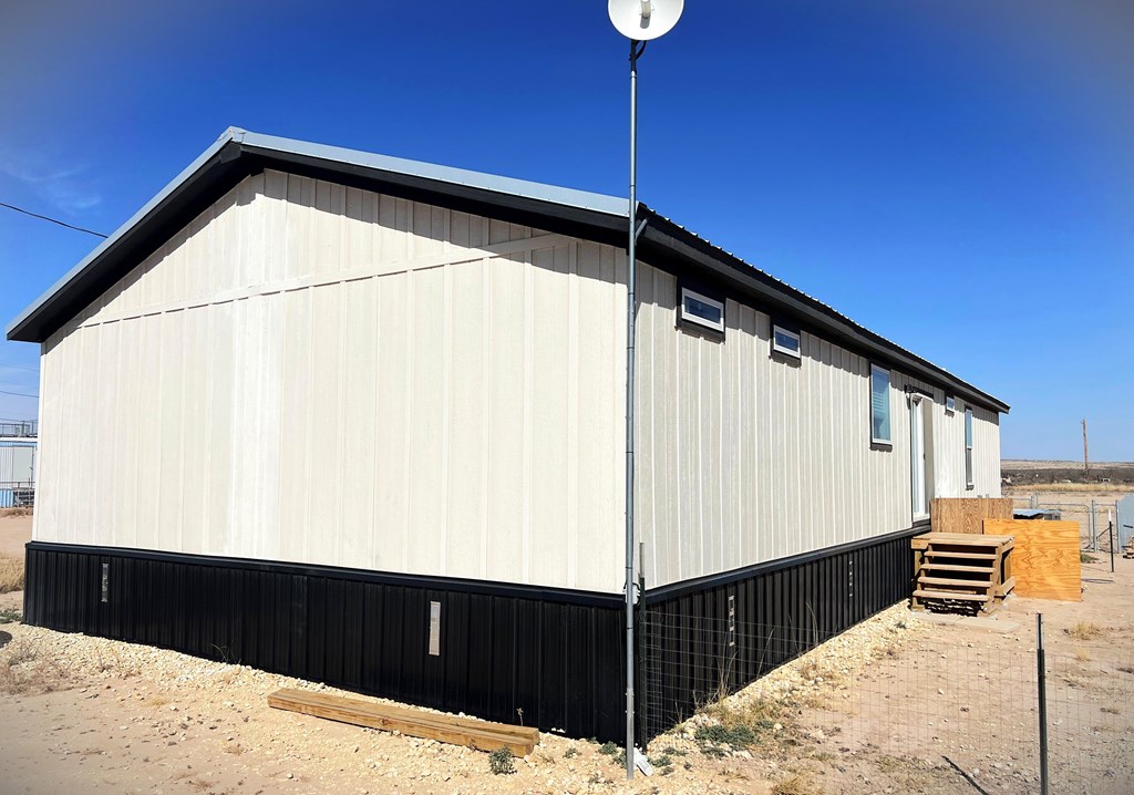 406 S Grand Ave, Rankin, Texas image 2