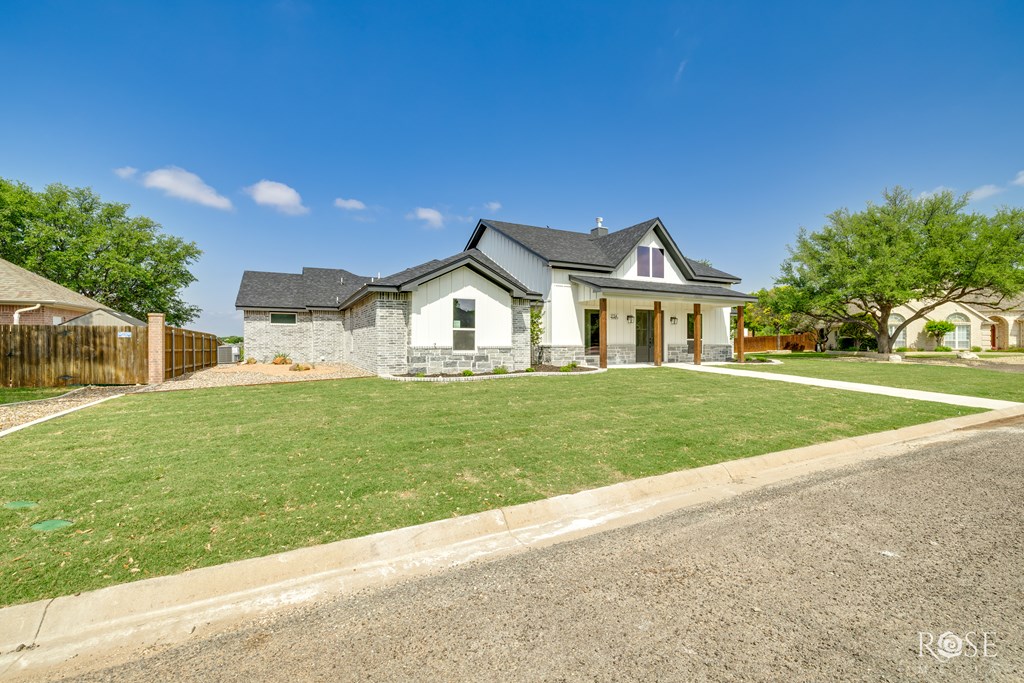 2734 Oak Hills Trail, San Angelo, Texas image 38
