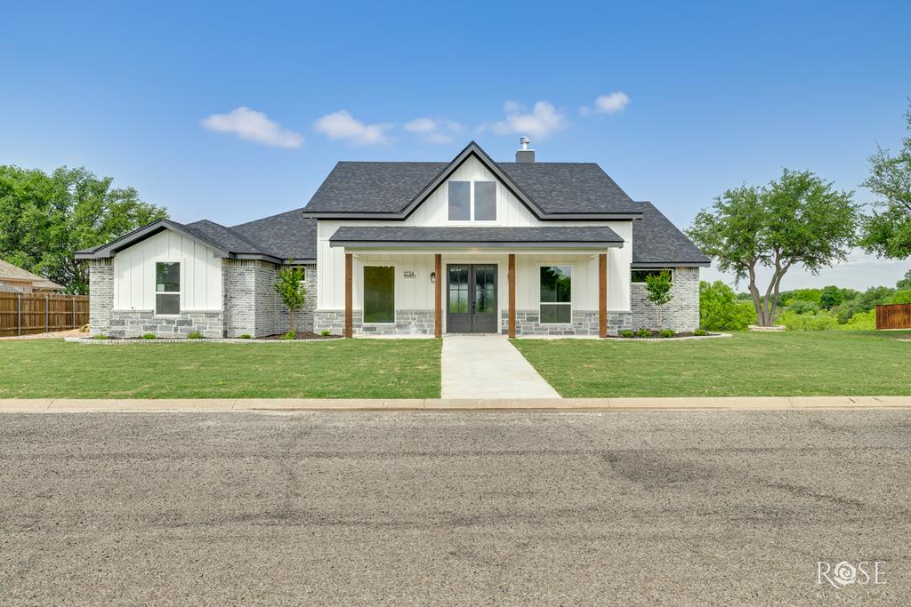 2734 Oak Hills Trail, San Angelo, Texas image 1