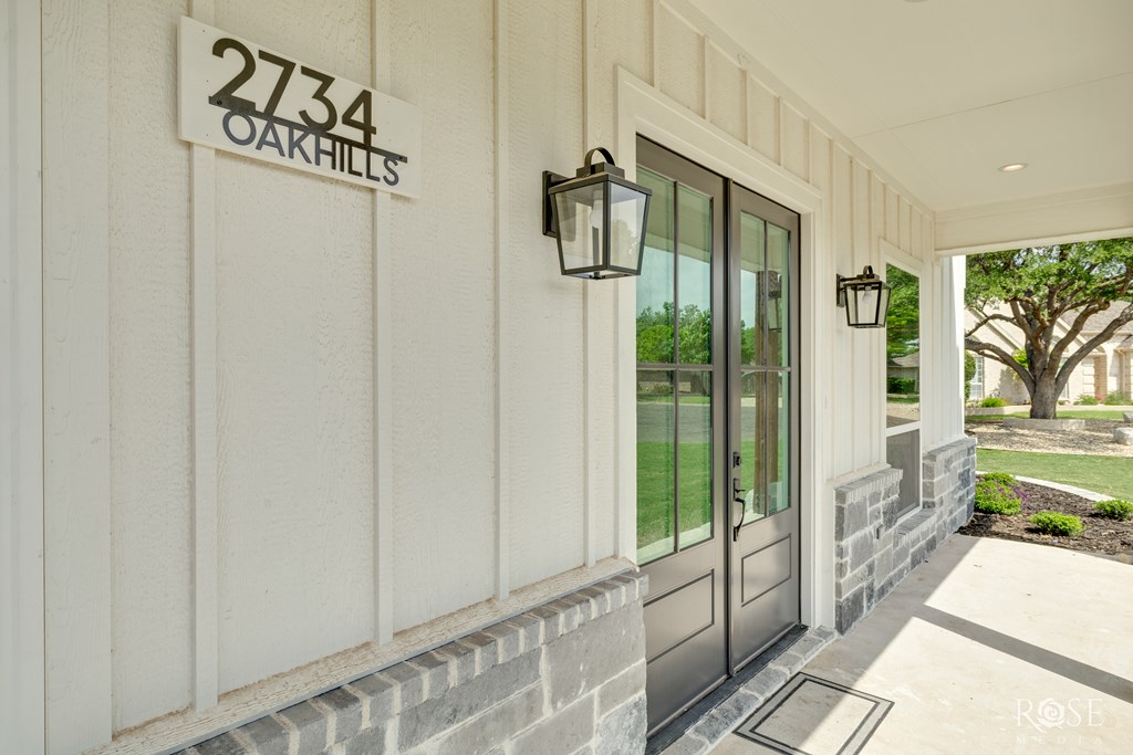 2734 Oak Hills Trail, San Angelo, Texas image 4