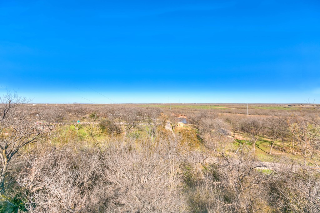 600 Mccarver Dr, Ballinger, Texas image 31