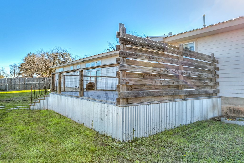 600 Mccarver Dr, Ballinger, Texas image 34