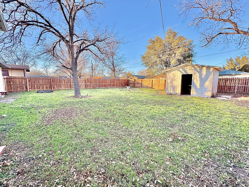 80 Belaire Ave, San Angelo, Texas image 24