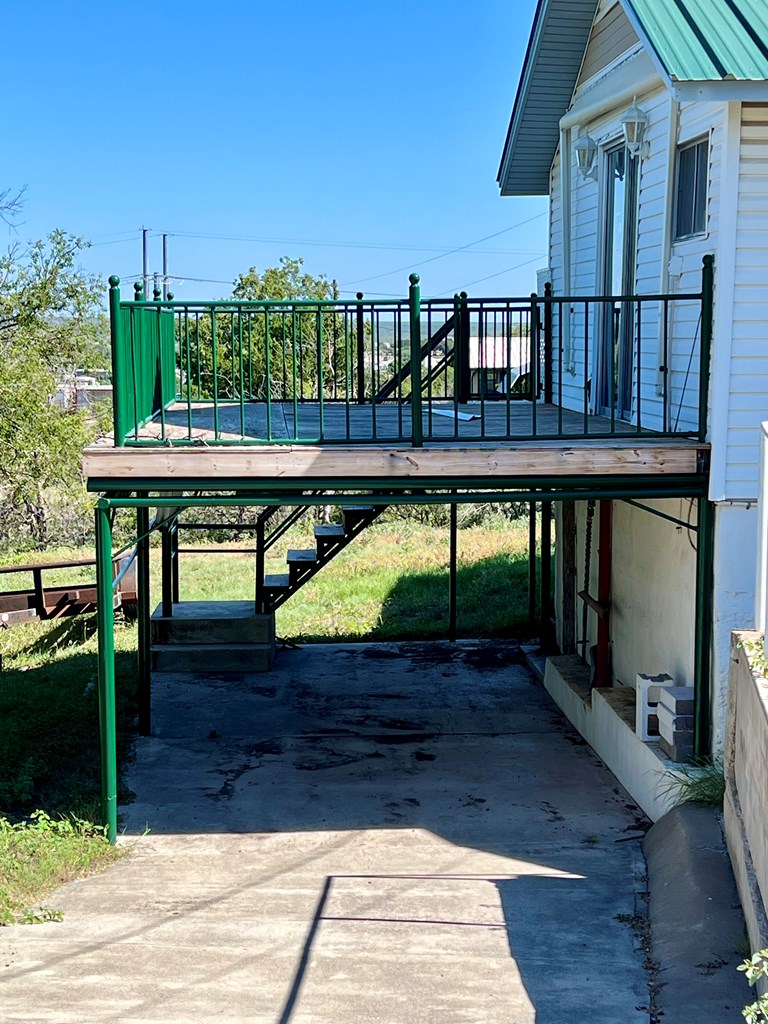 102 Fairview Rd, Ozona, Texas image 2