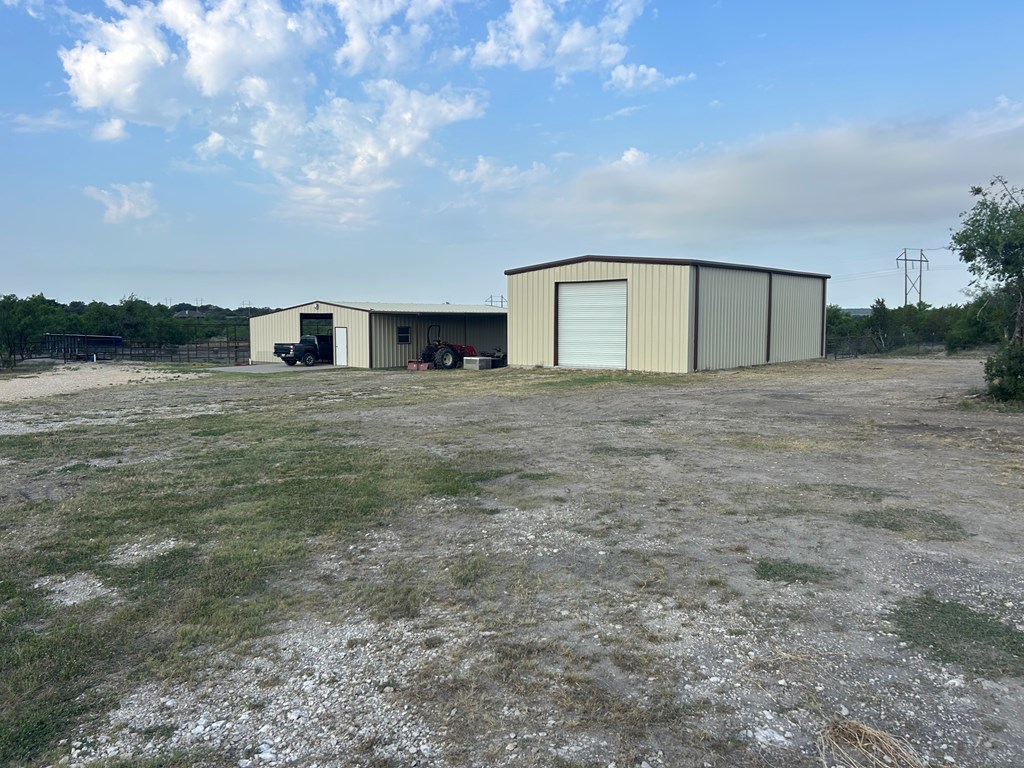 2553 Stonewall  Valley Lane, Christoval, Texas image 5