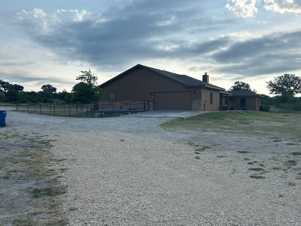 2553 Stonewall  Valley Lane, Christoval, Texas image 6