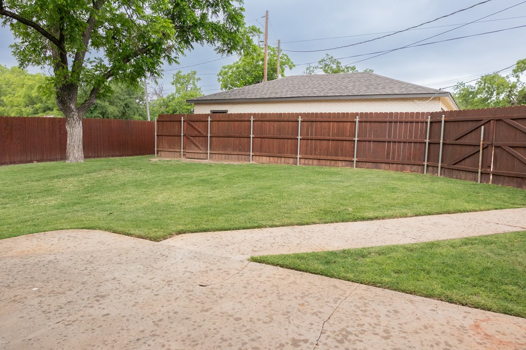 1905 Live Oak St, San Angelo, Texas image 29