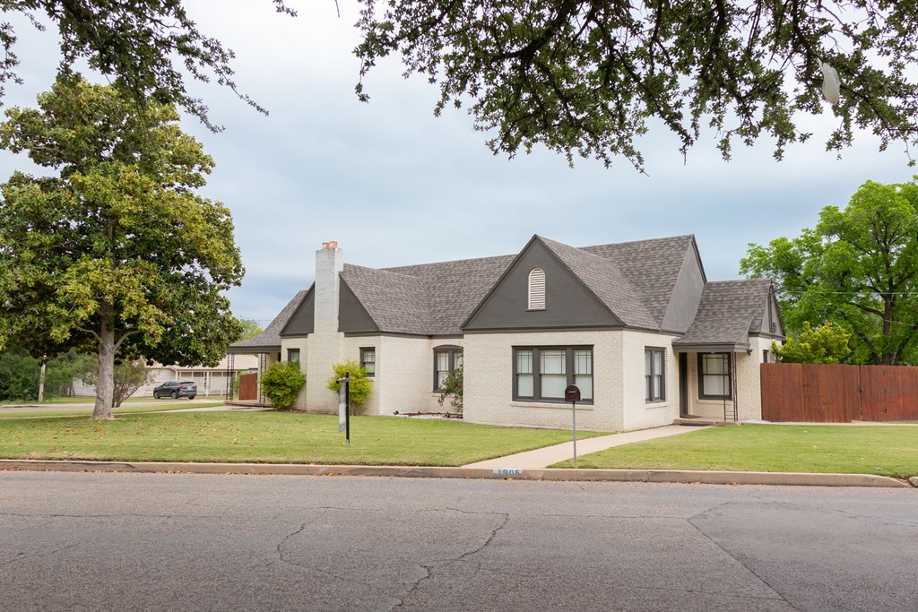 1905 Live Oak St, San Angelo, Texas image 5