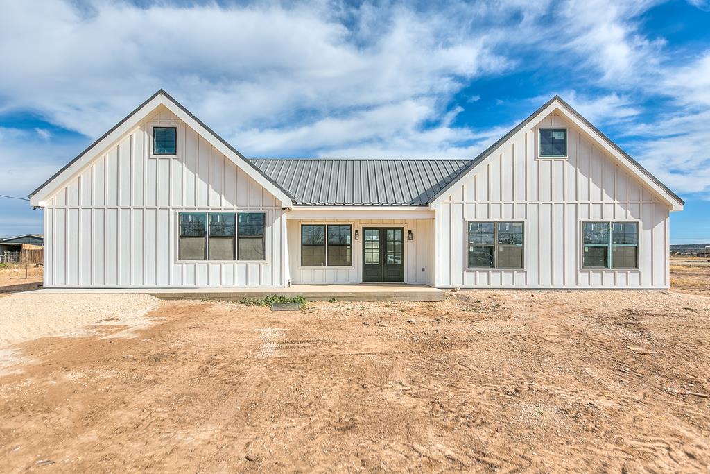1300 6th St, Sterling City, Texas image 1
