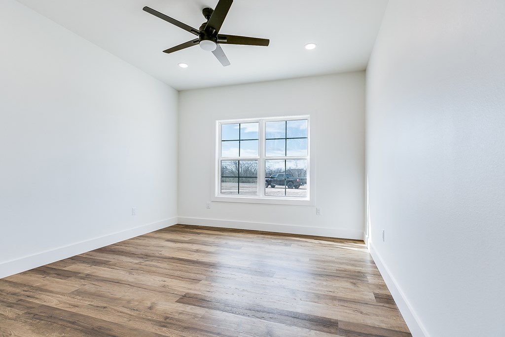 1300 6th St, Sterling City, Texas image 23