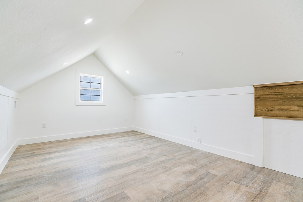 1300 6th St, Sterling City, Texas image 25