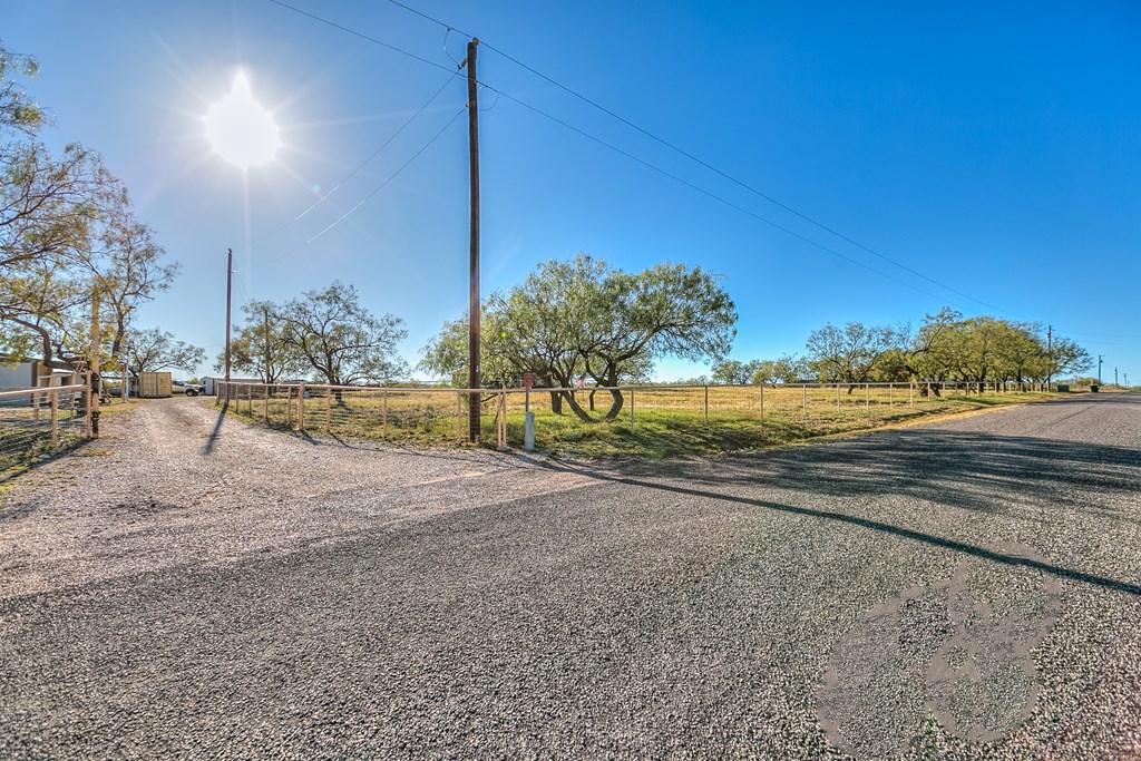 10189 Burma Loop, Carlsbad, Texas image 34