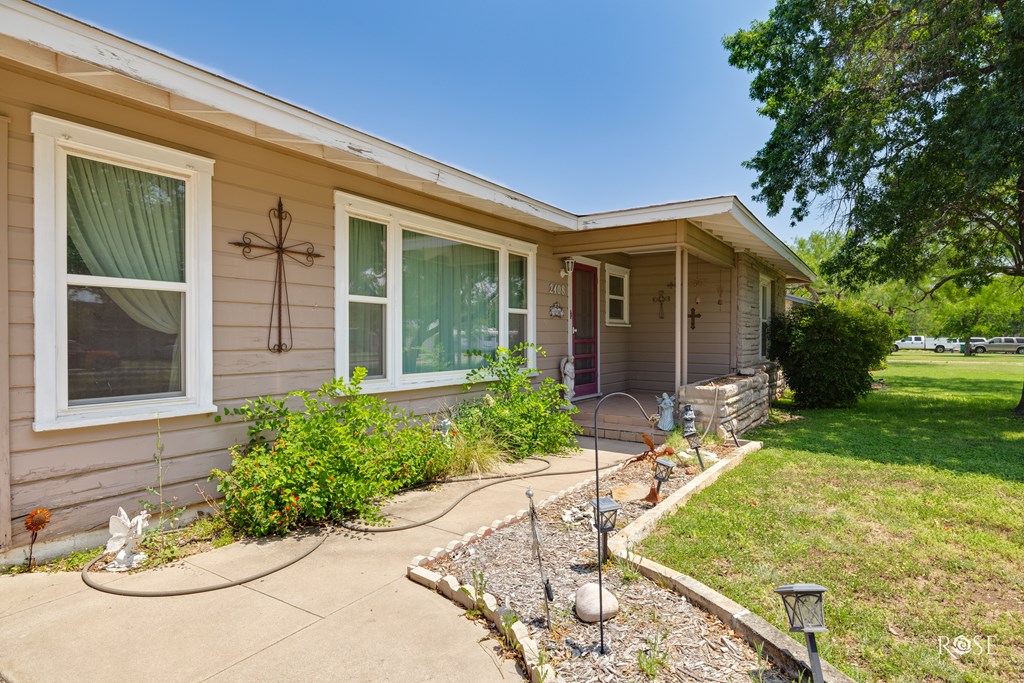2408 W Ave L, San Angelo, Texas image 2