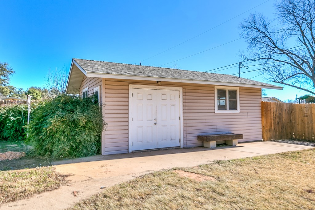 2627 Yale Ave, San Angelo, Texas image 30